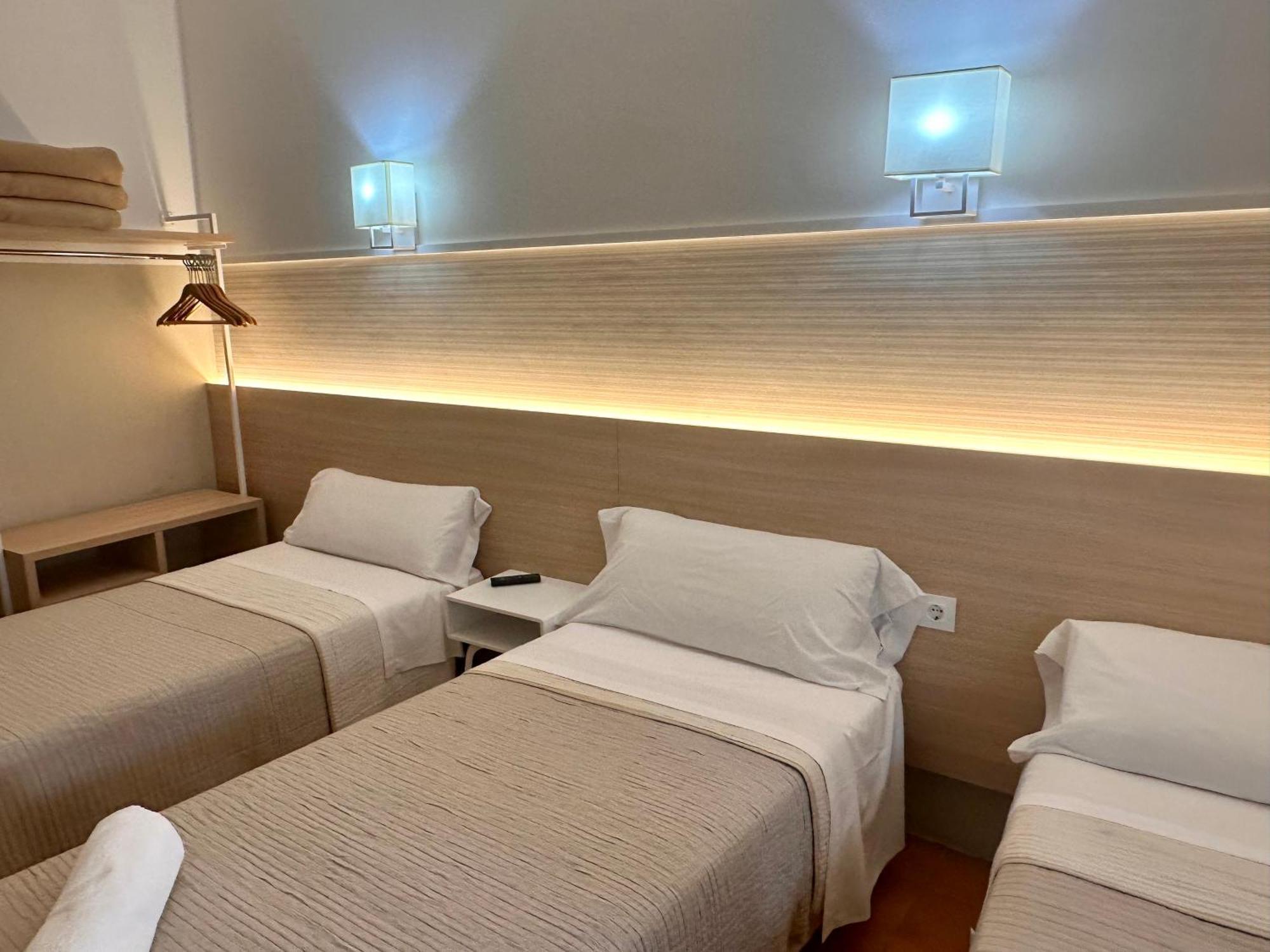 Fonda Can Setmanes Blanes Exterior foto