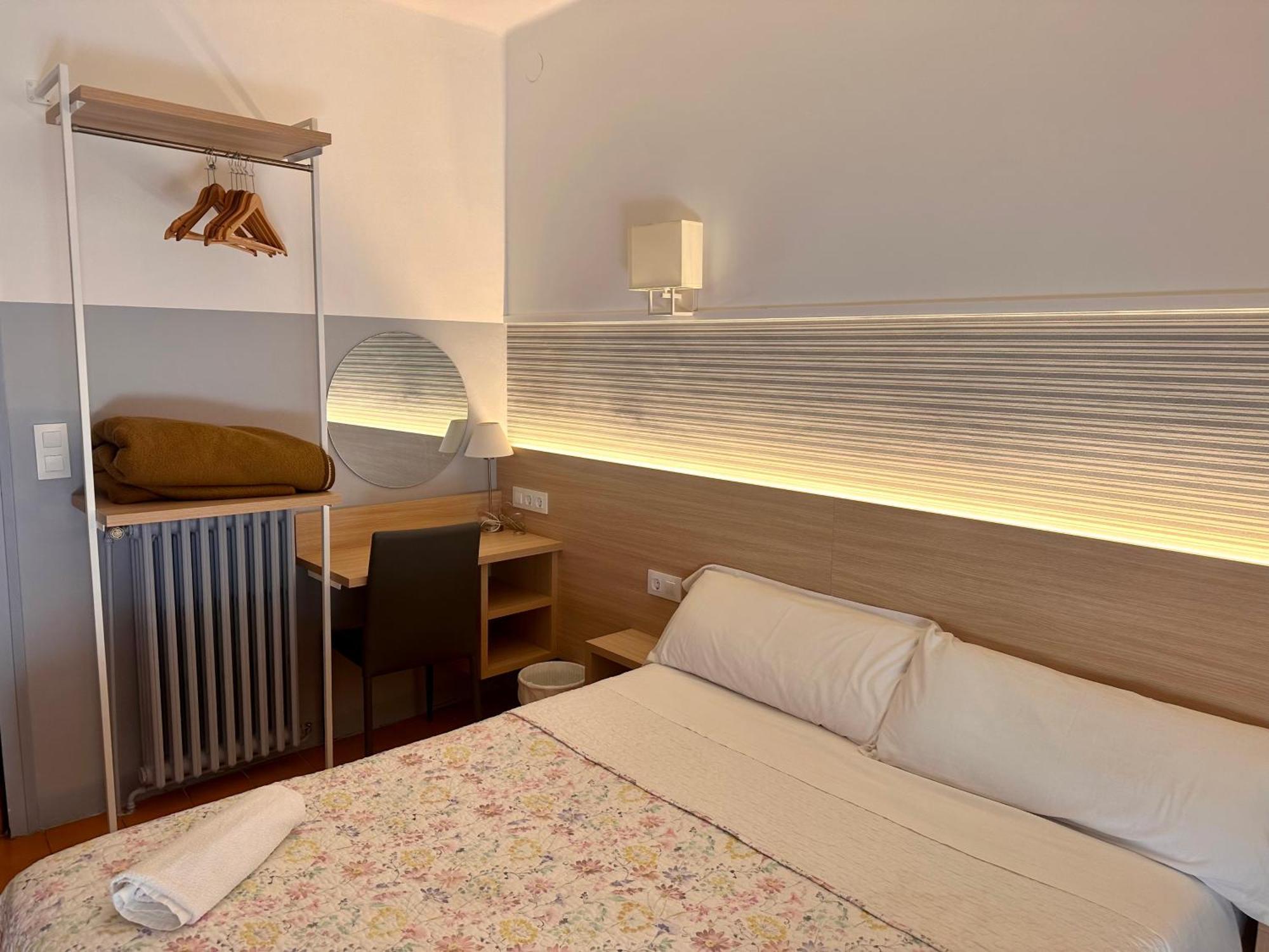 Fonda Can Setmanes Blanes Exterior foto